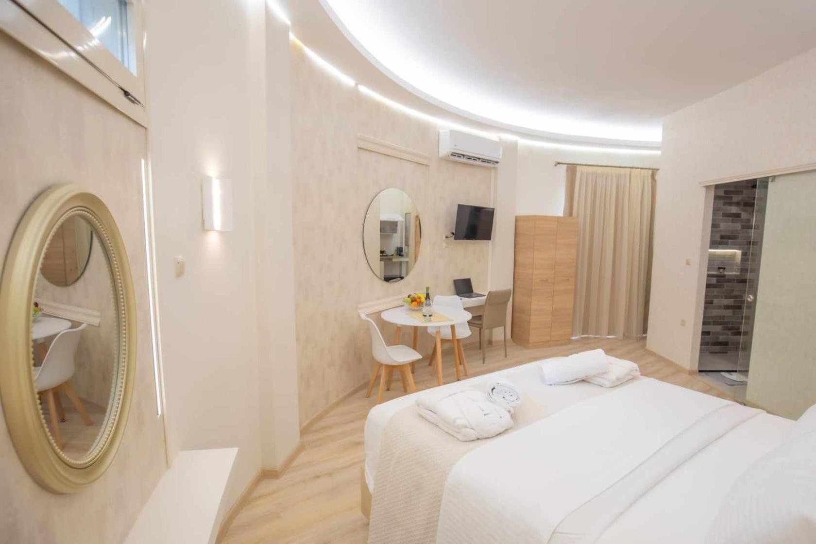 Golden City Center Suites Rhodes City Exterior foto